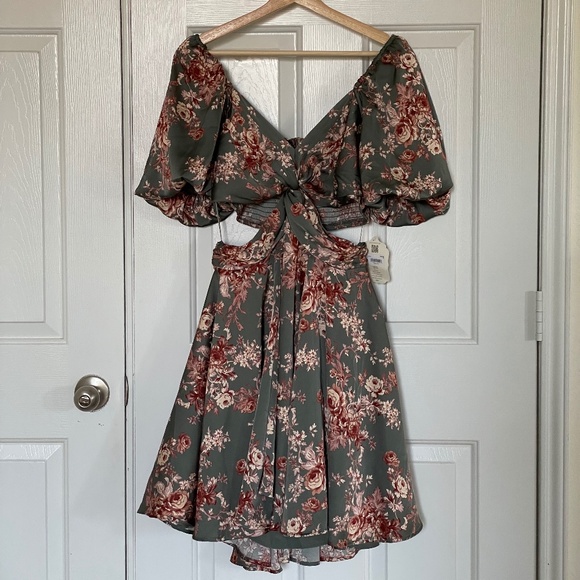 Altar'd State Dresses & Skirts - Brand new dress